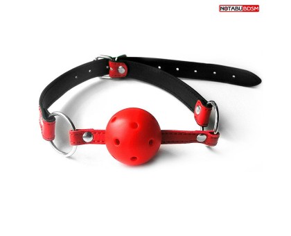 Красно-черный кляп-шарик с колечком на ремешке