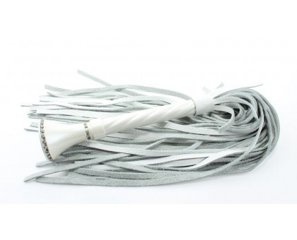 Роскошная белая плеть из кожи - 60 см.